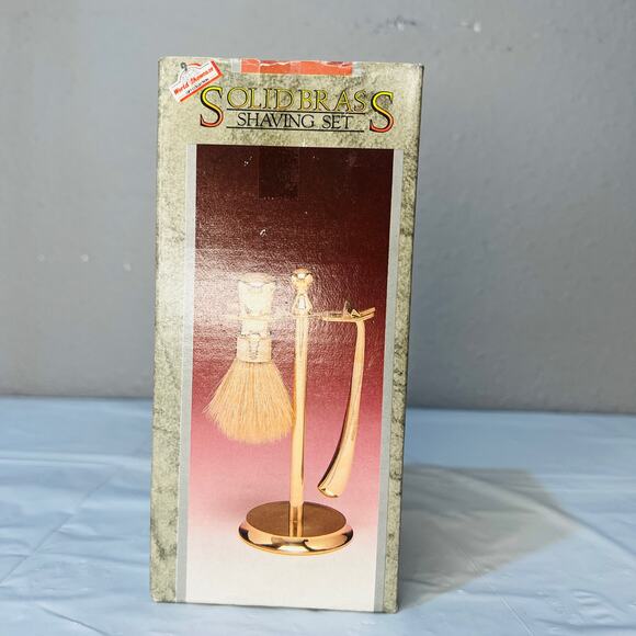 NWT Vintage World Showcase Gift Collection Solid Brass Shaving Set - Picture 3 of 11